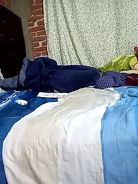 yovana13 online show from January 14, 5:22 pm