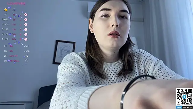 Maria Bowie online show from February 21, 9:01 am