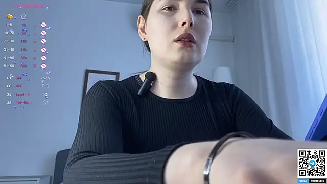 Maria Bowie online show from March 15, 12:00 pm