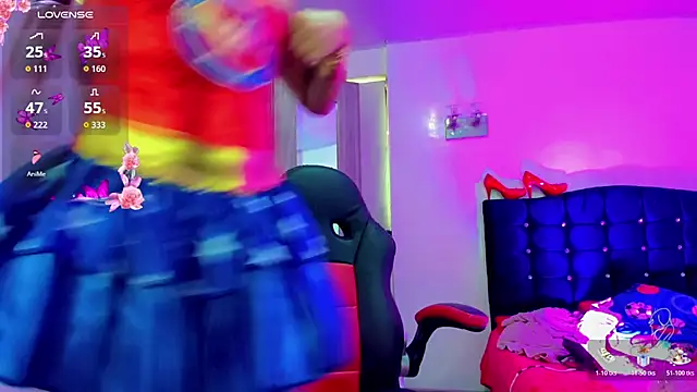 Hellen moons   online show from October 31, 7:11 pm