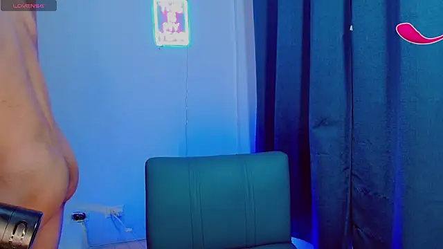 femboykeene online show from June 6, 1:45 am