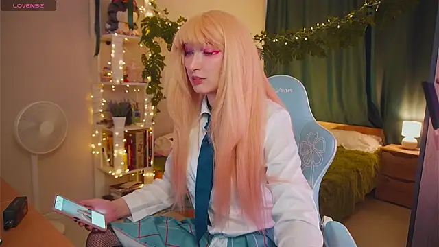 koshkasenpai online show from February 8, 4:14 am