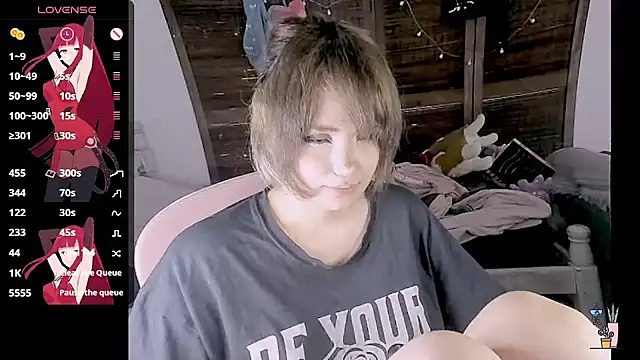 madokapruriens online show from November 18, 4:01 am