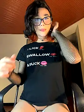 Snapshot of sue___0 chatting on September 14, 5:23 am sue   0 online show from September 14, 5:23 am