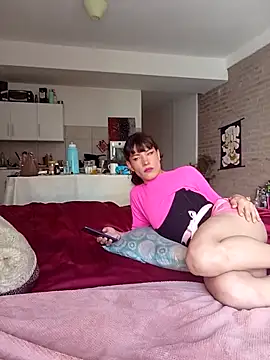 Snapshot of LaCristinatrans chatting on September 9, 3:55 pm LaCristinatrans online show from September 9, 3:55 pm