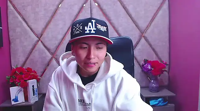 Im Mathias online show from February 5, 2:19 am