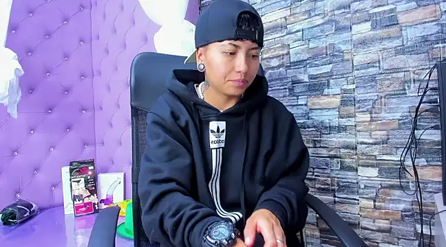 Im Mathias online show from March 18, 2:34 am