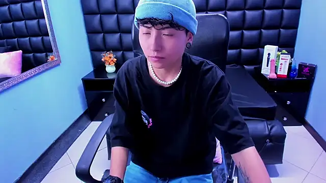 Im Mathias online show from September 10, 9:47 pm