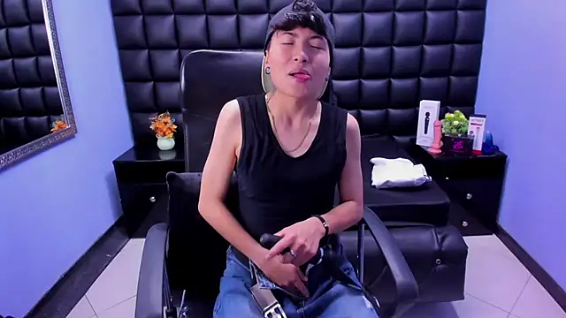 Im Mathias online show from September 12, 8:47 pm