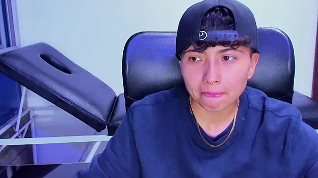 Im Mathias online show from February 1, 2:54 am