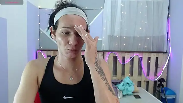 Michellcockxxx online show from February 6, 12:59 pm