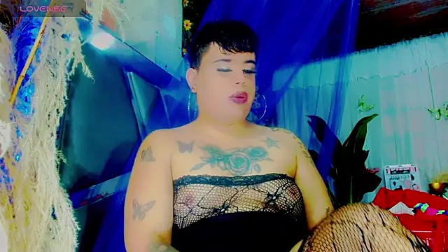 nauthyvalentina online show from May 6, 5:19 pm