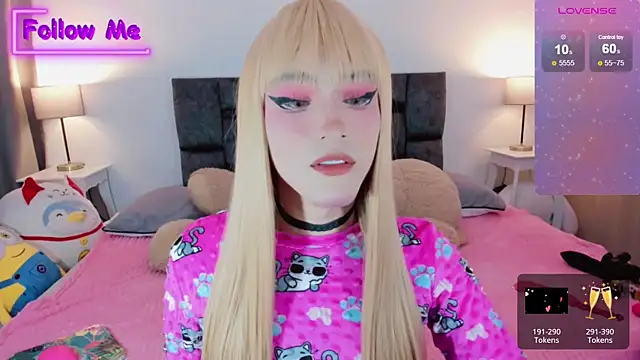 Snapshot of Kirmyy_ chatting on February 3, 10:54 pm Kirmyy  online show from February 3, 10:54 pm