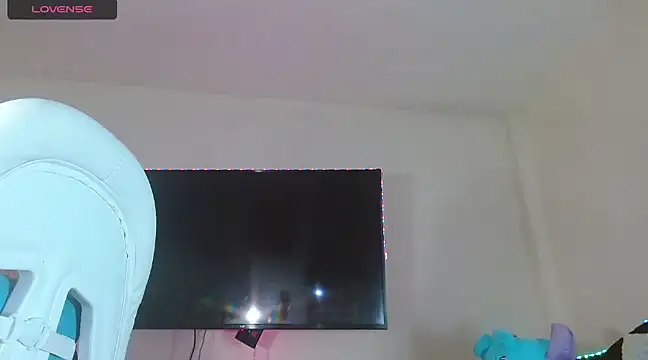 karla zambrano online show from December 26, 11:24 pm