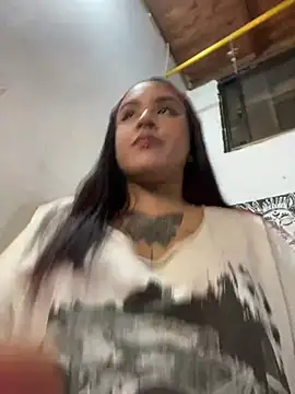 Katia Roux online show from December 15, 1:57 am