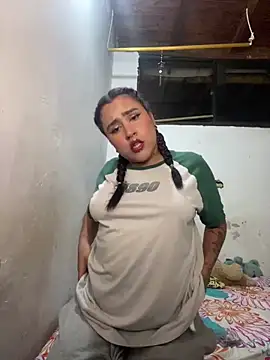 Katia Roux online show from December 17, 2:12 am
