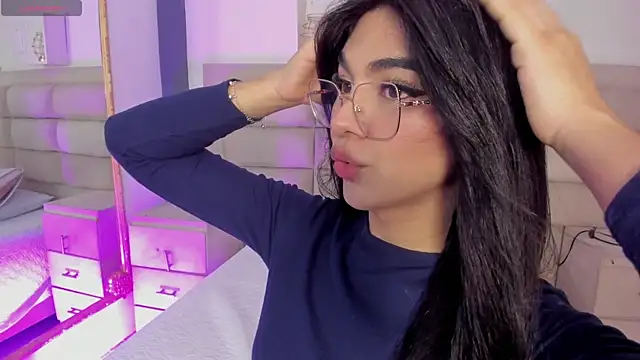 RoseCassie online show from October 12, 2:08 pm