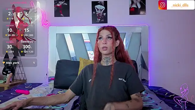 supradoll online show from December 4, 7:51 pm