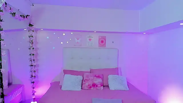 ScarlettDreamss7 online show from November 24, 12:51 pm