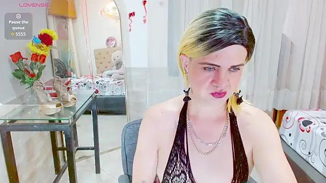 Dolldirtyxxx online show from February 13, 2:07 am