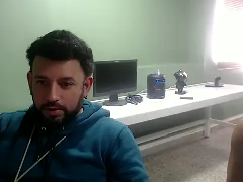 tonyglams online show from September 30, 8:53 pm