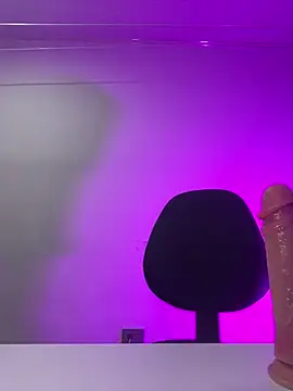 Ahri Roux  online show from February 23, 4:39 am