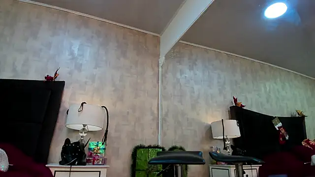 NahomyCarther online show from December 23, 5:56 am