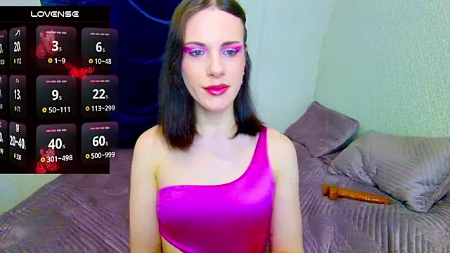 Nicole Redfields online show from March 1, 10:43 am