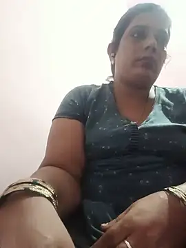 kissmetha online show from July 7, 8:35 pm