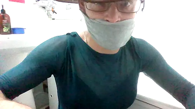 bicrossdressana online show from March 14, 3:10 am
