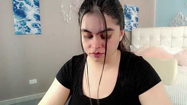 maddissonivanova online show from January 12, 7:21 pm