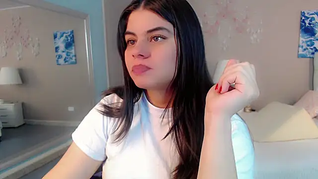 maddissonivanova online show from February 12, 7:42 pm