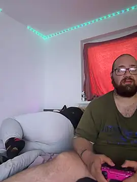mrandmrsdarkside online show from April 28, 6:23 pm