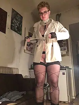 Sissy Cindy Whore online show from March 17, 10:03 pm