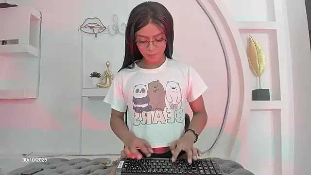 Vicky Hottman online show from October 30, 4:33 am