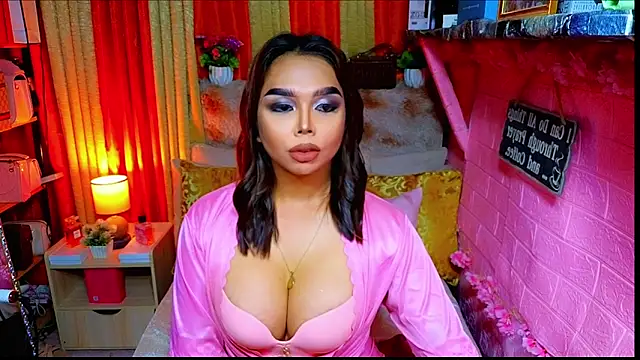 MoniqueCeleste online show from February 11, 2:47 pm