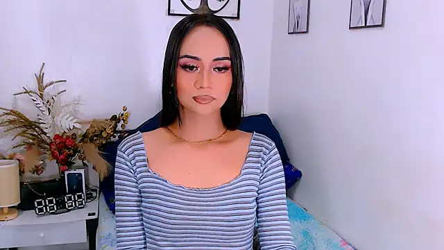 Zialustts online show from December 16, 3:50 pm