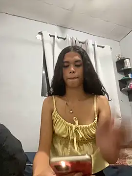 urcurlydiva online show from October 21, 8:27 am