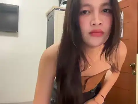 itsBldreina online show from March 11, 2:37 am