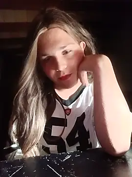 laiuusss69 online show from May 25, 12:52 am