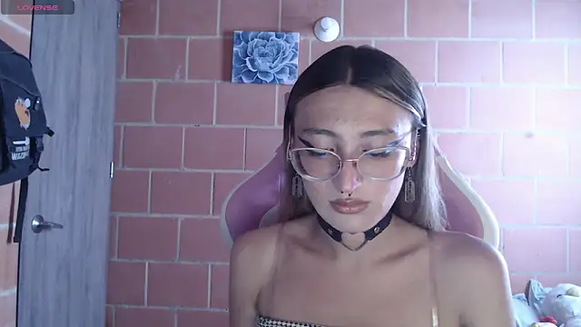 Snapshot of Andrea_camilaaa chatting on October 1, 3:23 pm Andrea camilaaa online show from October 1, 3:23 pm