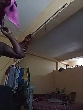 femboyslqueen online show from December 3, 7:34 am