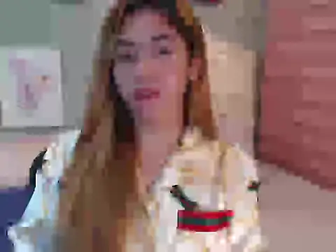 urGoddessChloexxx online show from April 8, 8:10 pm