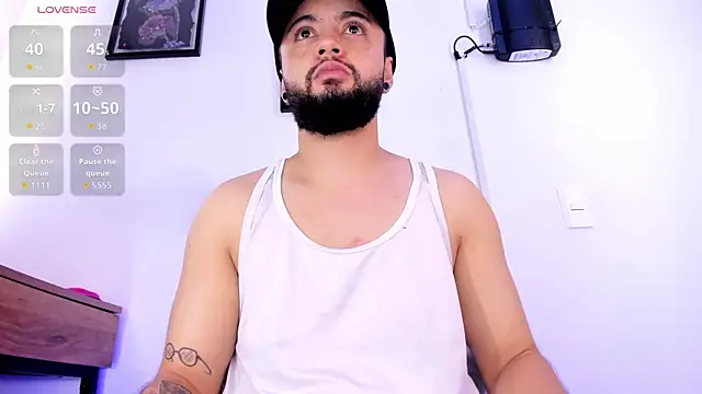 Noah devil  online show from November 8, 7:31 am