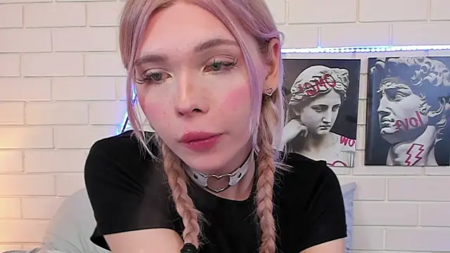 Blondy Fina online show from September 15, 5:12 am