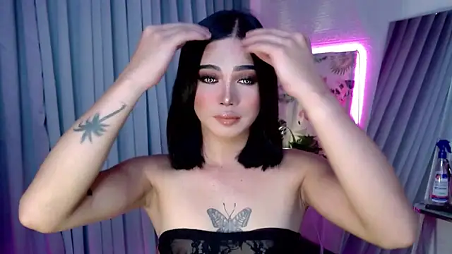 Snapshot of _SexyButterfly chatting on September 22, 11:37 am  SexyButterfly online show from September 22, 11:37 am