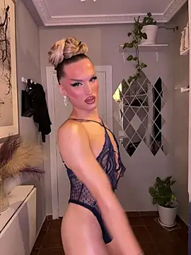 lacattiva online show from September 26, 5:54 pm