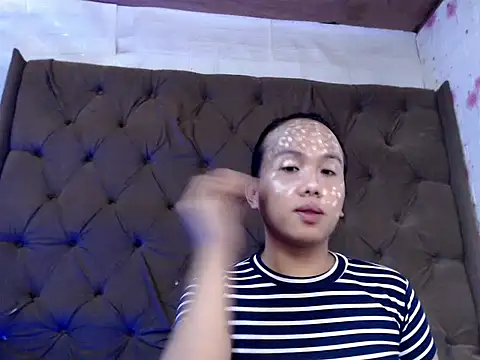 Cockyliciousx online show from November 18, 10:37 am