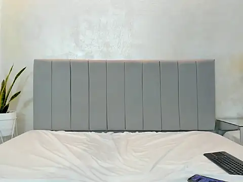 Snapshot of felicia_whitee chatting on October 10, 3:13 pm felicia whitee online show from October 10, 3:13 pm