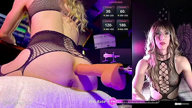 EmeryLune xo online show from December 3, 5:23 am